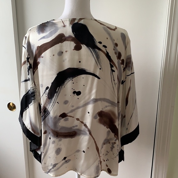 Simply Silk Abstract Print Short Kimono L - Picture 5 of 11